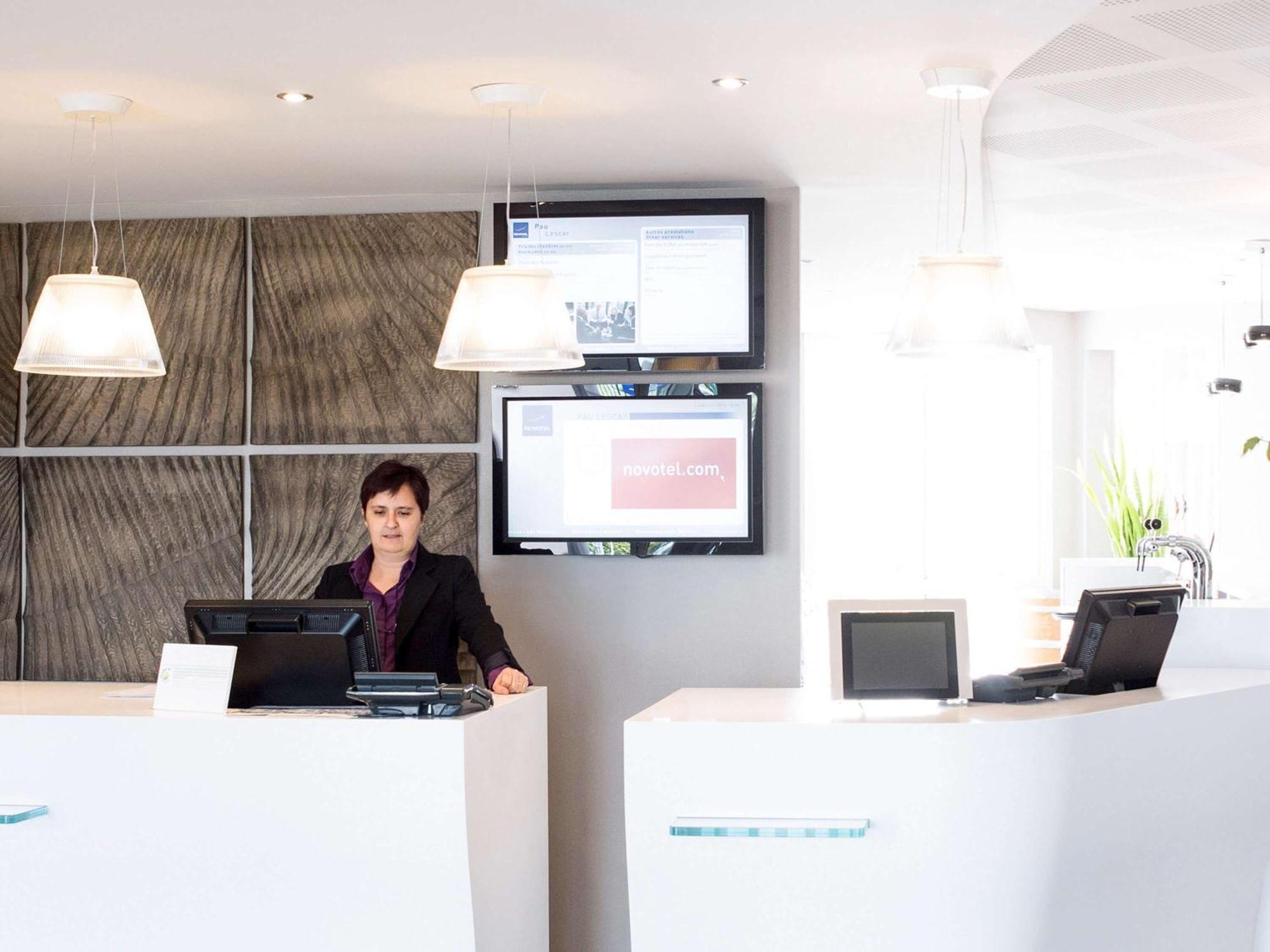 Novotel Pau Pyrenees Lescar Exterior foto